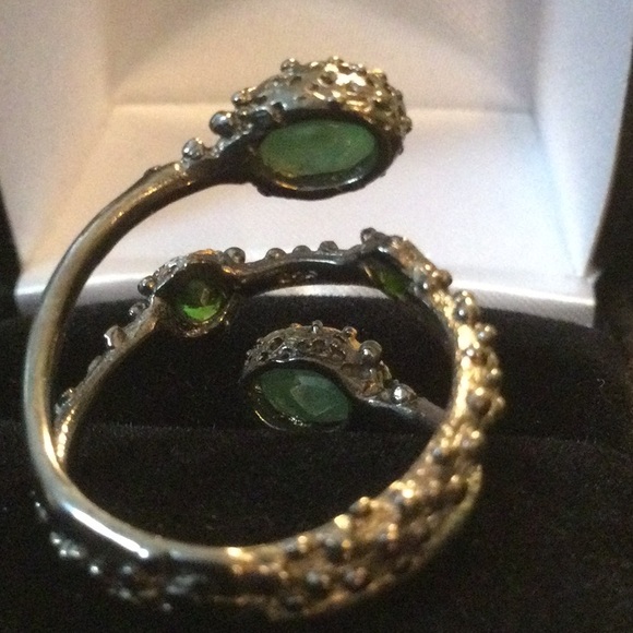 Genuine Emerald & Russian Chrome Diopside Ring - Picture 7 of 9